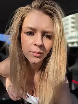 Czat XXX na żywo – Love_Bri