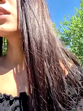 Chatroom XXX en direct de AndreeaMuller