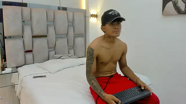 Онлайн чат XXX Ruslan_marcel