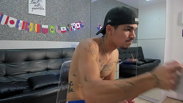Chat +18 de Jared_Cole ao vivo