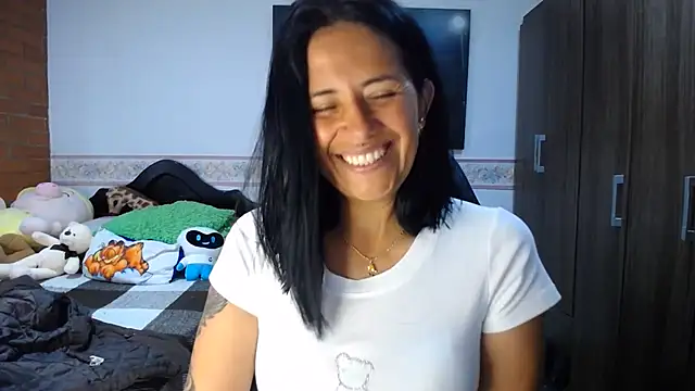 sharoon_cheerry Chat XXX live