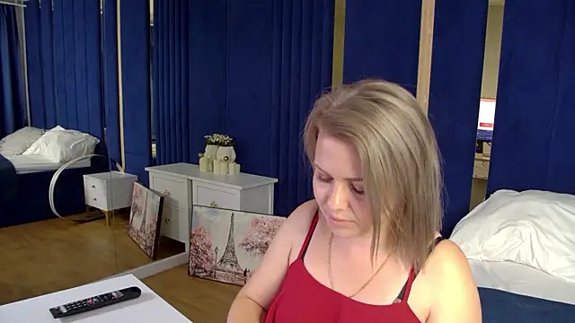 AdeleRavelle's Live XXX Chat