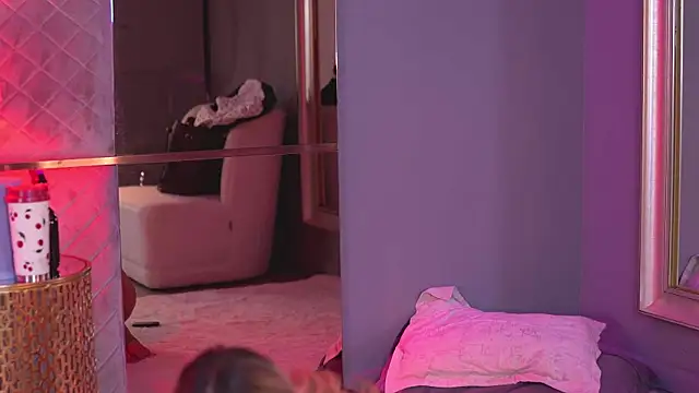 SelenaFrost 现场XXX聊天
