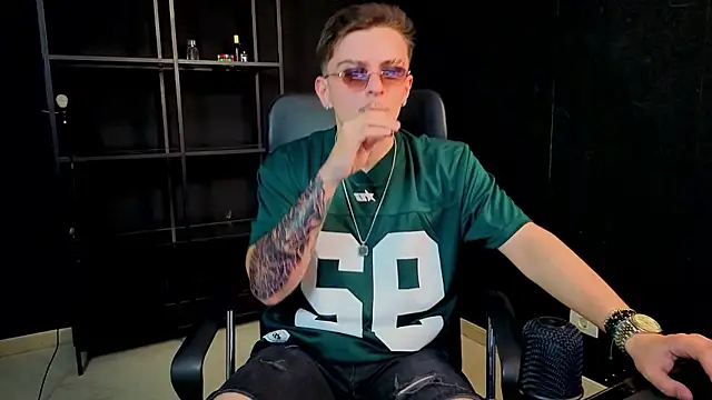 Chat XXX Live FelixStarkk