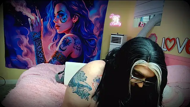 הופעת וובקאם של Blakelytgirl
