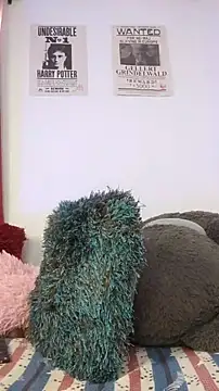 downsonMia's Live XXX Chat