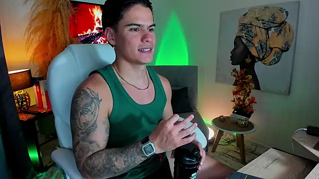 Chat XXX ao vivo de Matias_Murrier