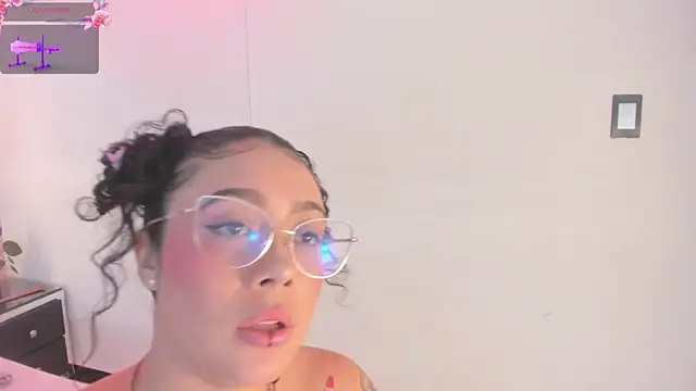 antonelllepierceeのライブXXXチャット