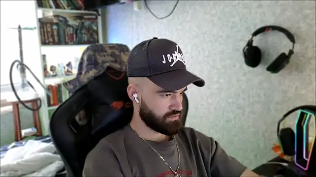 _Serious_Man Chat XXX in diretta