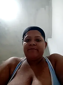 CurvyMelons – Live XXX-chat