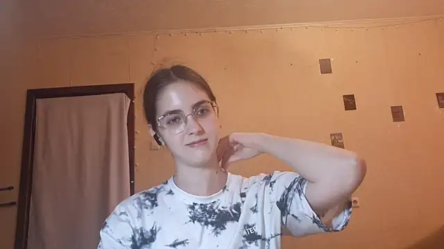 צ'אט XXX בשידור חי של Katelemon