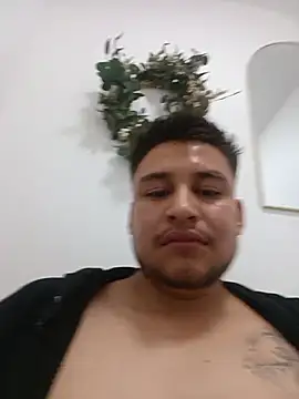 Alpha011210 Live XXX Chat