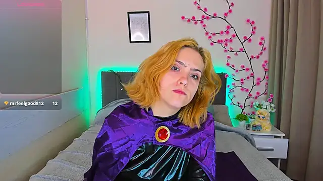Chatroom XXX en direct de DellaRows