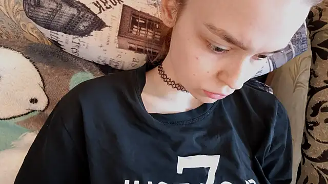Živý XXX chat CaraDelevingnee