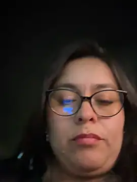 Chat +18 de Ixchel_Anaid ao vivo