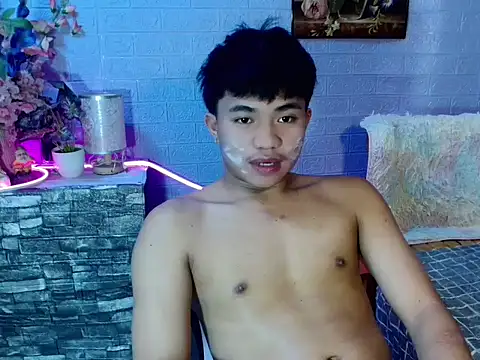 mostwantedtwink Chat XXX in diretta