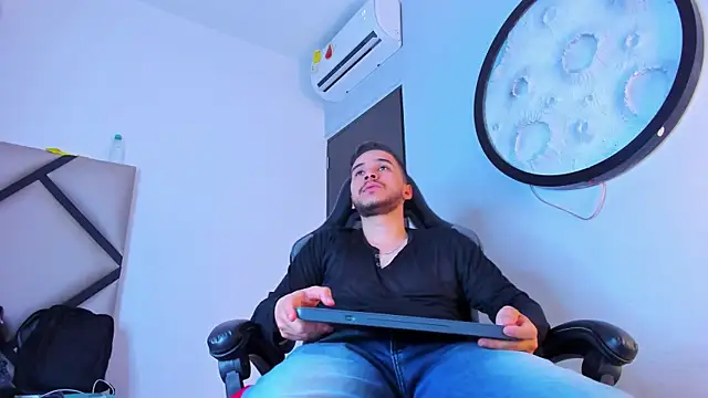 Chatroom XXX en direct de mike_257