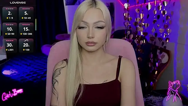 LinaLirian live XXX chat