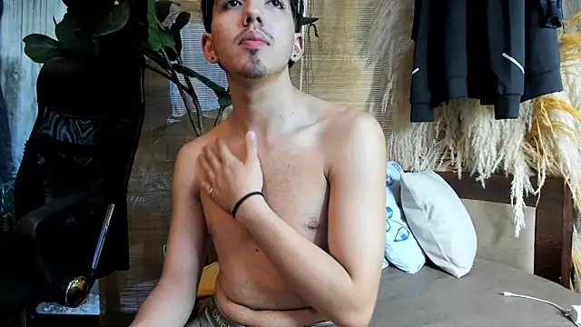 AxelStong Live XXX-Chat