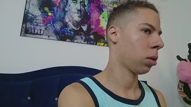 grey___27 élő XXX-chatje