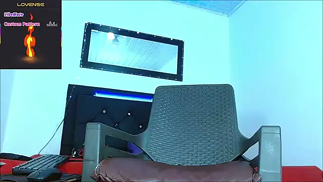 Chat +18 de hotboyluxe ao vivo