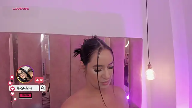 XXX chat uživo modela Emily_luve