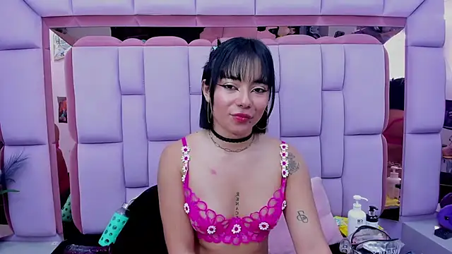 roxane_vega's Live XXX Chat