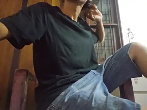 Chat +18 de RikzAdam ao vivo