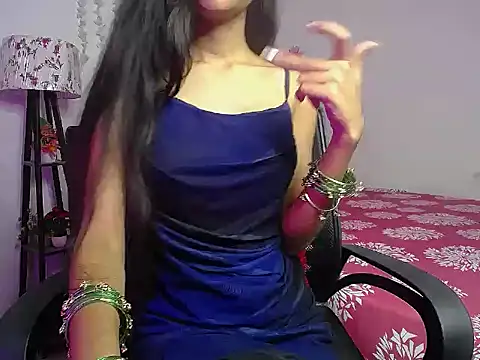 Chat +18 de Love_Sundari ao vivo