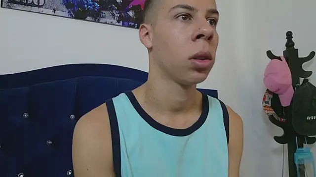 Chatroom XXX en direct de grey___27