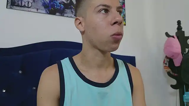 grey___27 élő XXX-chatje