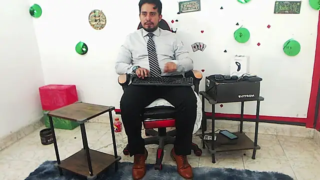 KalethBigDick Live XXX Chat