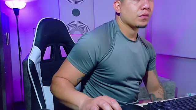 _robertobaggioo Chat XXX live