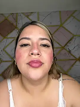 Amiraa_malia's Live XXX Chat
