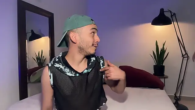 Noah_and_Steven live XXX chat