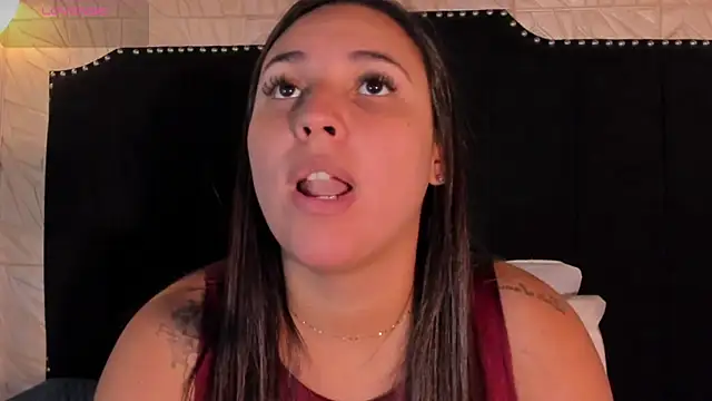 Chat +18 de LizzRouse ao vivo