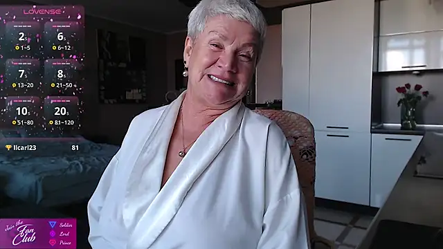 roxana_brooks: онлайн-секс-чат