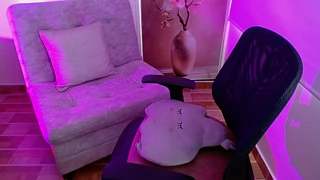 milfroussen Live XXX chat