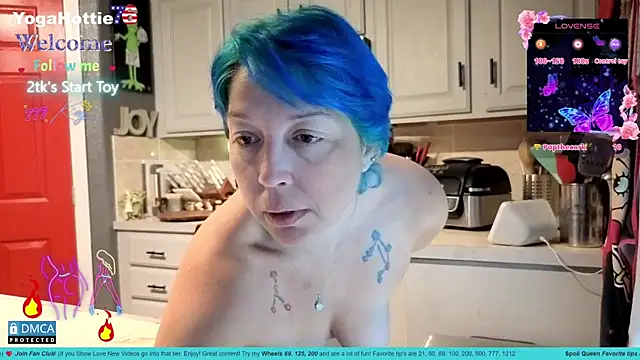 צ'אט XXX בשידור חי של YogaHottie76