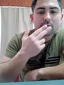 Bradd_32 Chat XXX live