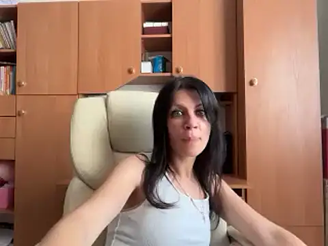 Chat XXX ao vivo de InjaAtHome