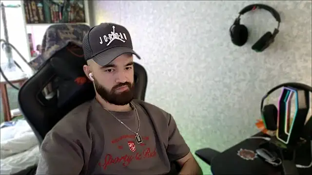 _Serious_Man Chat XXX live