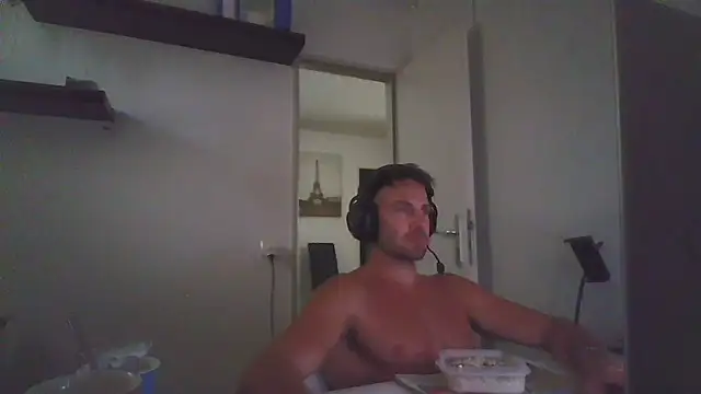 alpha-hunk Live XXX-chat