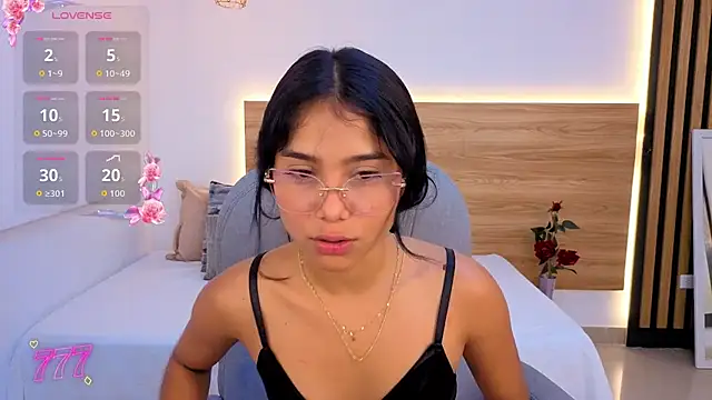 Milaa_Star_ live XXX chat