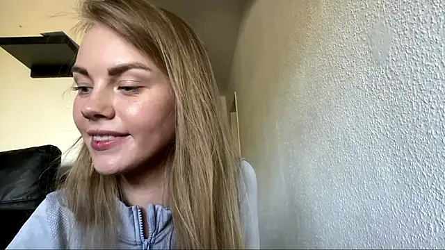 Онлайн чат XXX SunnyStrike