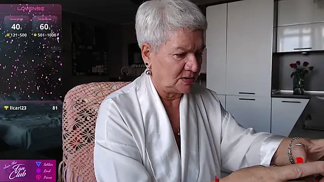 צ'אט XXX בשידור חי של roxana_brooks