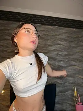 Mia_Luxor's Live XXX Chat