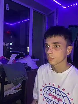 Chat +18 de Clark_Day ao vivo