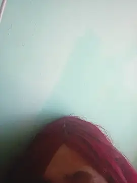 srtsara's Webcam Show