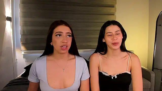 MERIDA_TAYLOR Adlı Modelin Canlı XXX Sohbeti